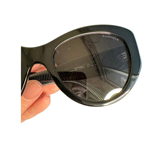 Chanel NIB CH5492 Acetate Butterfly Large CC Sunglasses in Black - Picture 11 of 11